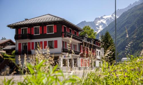 La Chaumière Mountain Lodge - photo 2